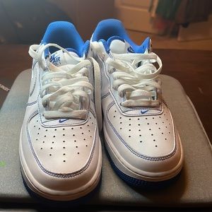 Air Force 1 (blue and white)